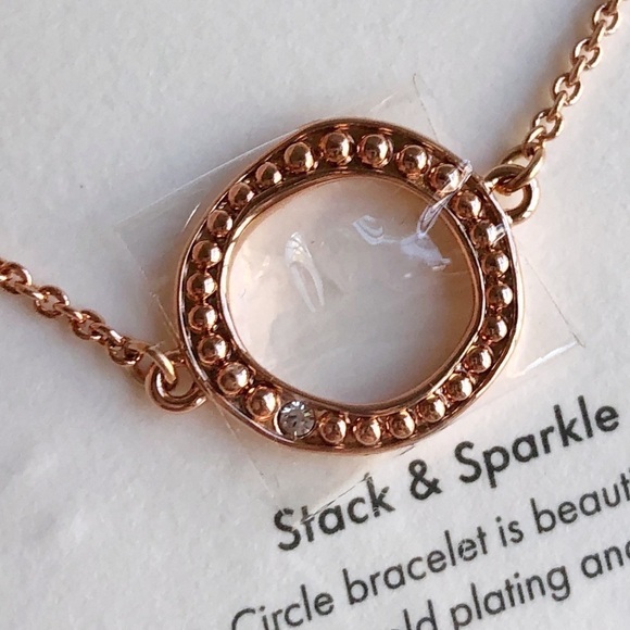 Adore Organic Circle Bracelet - Picture 5 of 8